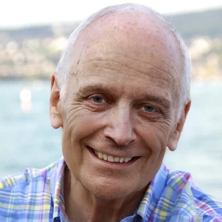 Leo_Hackl_Profilbild_mit_marketing-macht_ag Leo_Hackl_Profilbild_mit_marketing-macht_ag